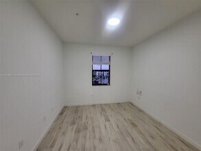 15560 SW 136th St in Miami, FL - Building Photo - Building Photo