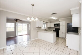 3111 Mercer Rd in Bradenton, FL - Building Photo - Building Photo