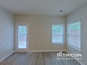 17 Longleaf Cir in Fairburn, GA - Building Photo - Building Photo