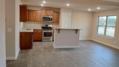 510 Vee St in Centerton, AR - Building Photo - Building Photo