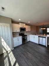 2362 Upland Rd in Pingree Grove, IL - Building Photo - Building Photo