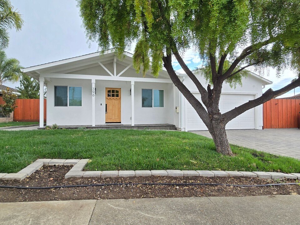 396 Gross St in Milpitas, CA - Building Photo