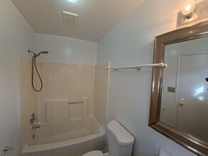 127 Creekview Ct in Lynchburg, VA - Building Photo - Building Photo