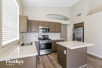 3220 Bracknell St in Las Vegas, NV - Building Photo - Building Photo