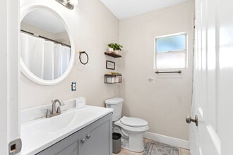 4501 N 36th St, Unit SI ID1244311P in Tampa, FL - Building Photo - Building Photo