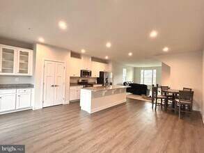 16225 Picasso Aly in Bowie, MD - Building Photo - Building Photo