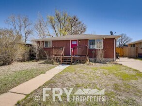 1990 S Dexter St in Denver, CO - Building Photo - Building Photo