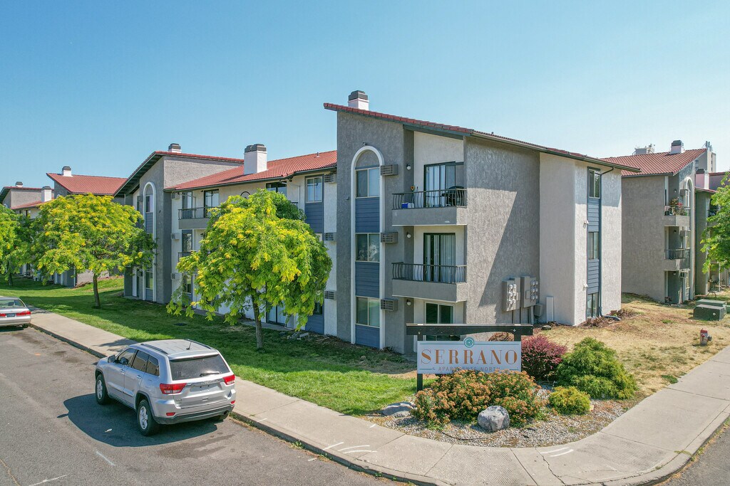 Serrano Apartments Spokane, WA Apartments