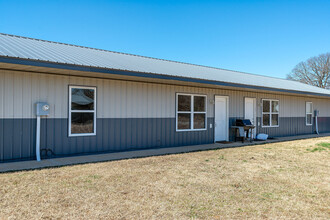 10418 S Rider Rd in Perkins, OK - Building Photo - Building Photo