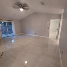 4722 Fireside Dr in Jacksonville, FL - Building Photo - Building Photo