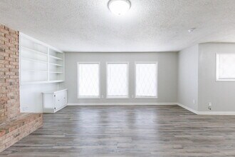 5401 7th St in Lubbock, TX - Building Photo - Building Photo