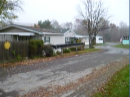 Midway Terrace in Freedom, PA - Building Photo - Building Photo