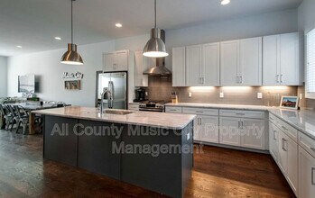 3009 Delaware Ave in Nashville, TN - Building Photo - Building Photo