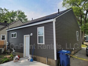 25593 Student in Redford, MI - Building Photo - Building Photo