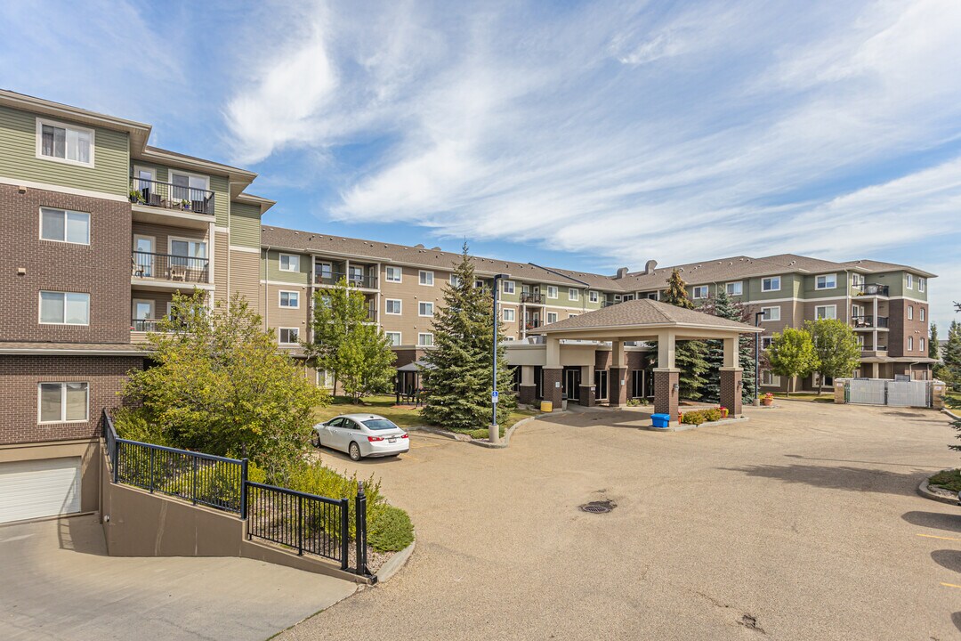 108 W Haven Dr in Leduc, AB - Building Photo