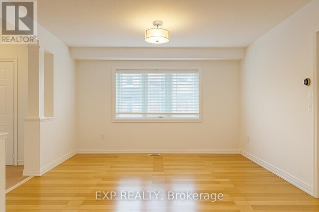 108 Norwood Ave in Vaughan, ON - Building Photo - Building Photo