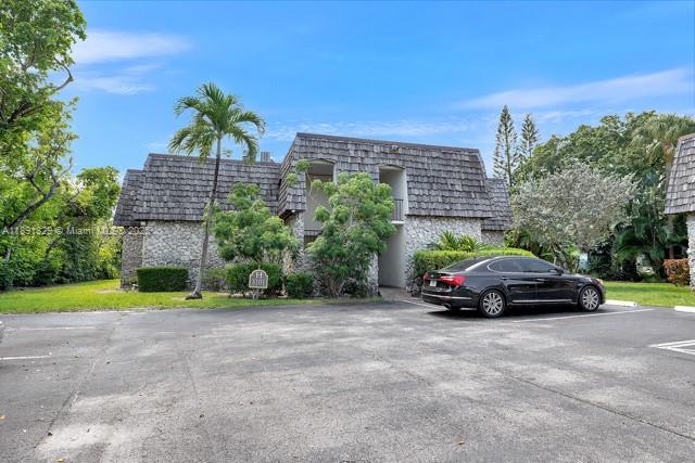property at 3101 Oakland Shores Dr