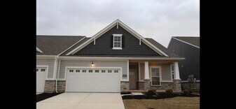 1701 Glade Valley Dr in Dayton, OH - Building Photo