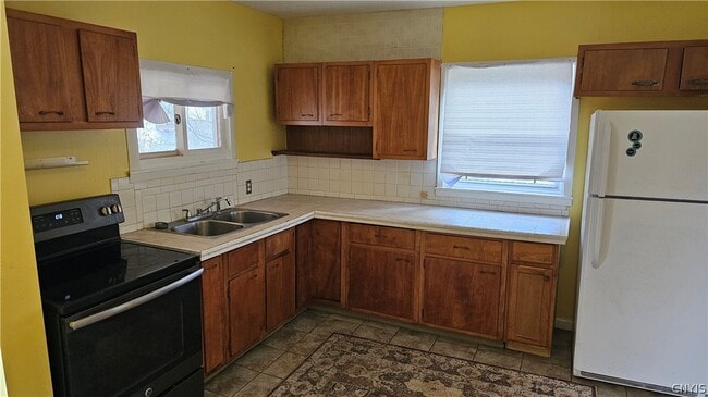 203 Wilmont Rd in Syracuse, NY - Building Photo - Building Photo