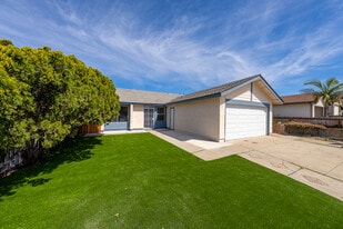 3482 Alonquin Way in San Diego, CA - Building Photo