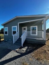 3172 Burnside Rd in Sebastopol, CA - Building Photo - Building Photo