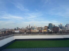 801 N Elizabeth St, Unit 801 N Elizabeth Street 4N in Chicago, IL - Building Photo