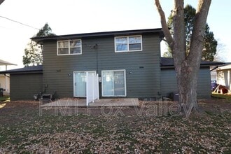 800 N Hawthorne Dr in Appleton, WI - Foto de edificio - Building Photo