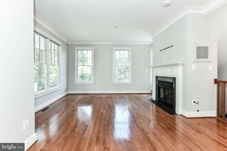 1310 N Danville St in Arlington, VA - Building Photo - Building Photo