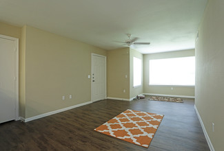 Timber Run Apartments in Spring, TX - Building Photo - Interior Photo