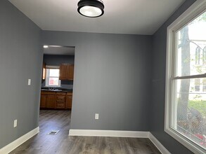 683 State St, Unit 1 in Albany, NY - Building Photo - Building Photo