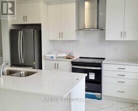 66 Carole Bell Wy in Markham, ON - Building Photo - Building Photo