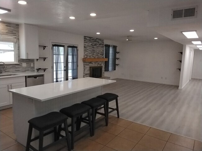 8900 Yankee Dr NE in Albuquerque, NM - Building Photo - Building Photo