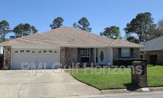 7341 Peterson Ln in Pensacola, FL - Building Photo