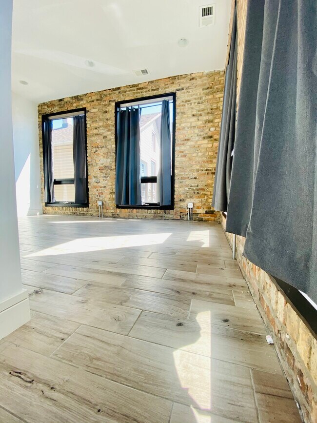 1034 W 20th Pl in Chicago, IL - Building Photo - Building Photo