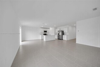 4103 LATTUCA Ln in North Fort Myers, FL - Building Photo - Building Photo
