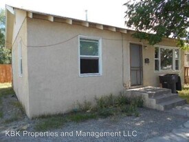 425-429 Poncha Ave in Alamosa, CO - Building Photo