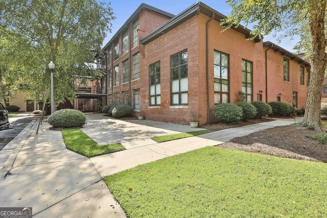property at 301 Bradley St