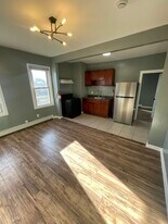 377 S 10th St, Unit 2 in Newark, NJ - Building Photo