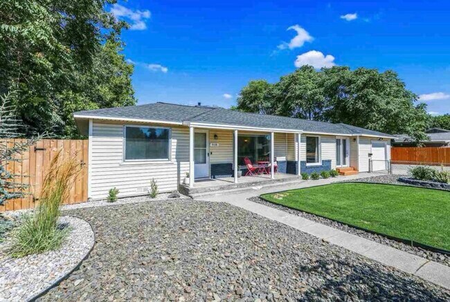 918 W Central Ave in Spokane, WA - Building Photo - Building Photo