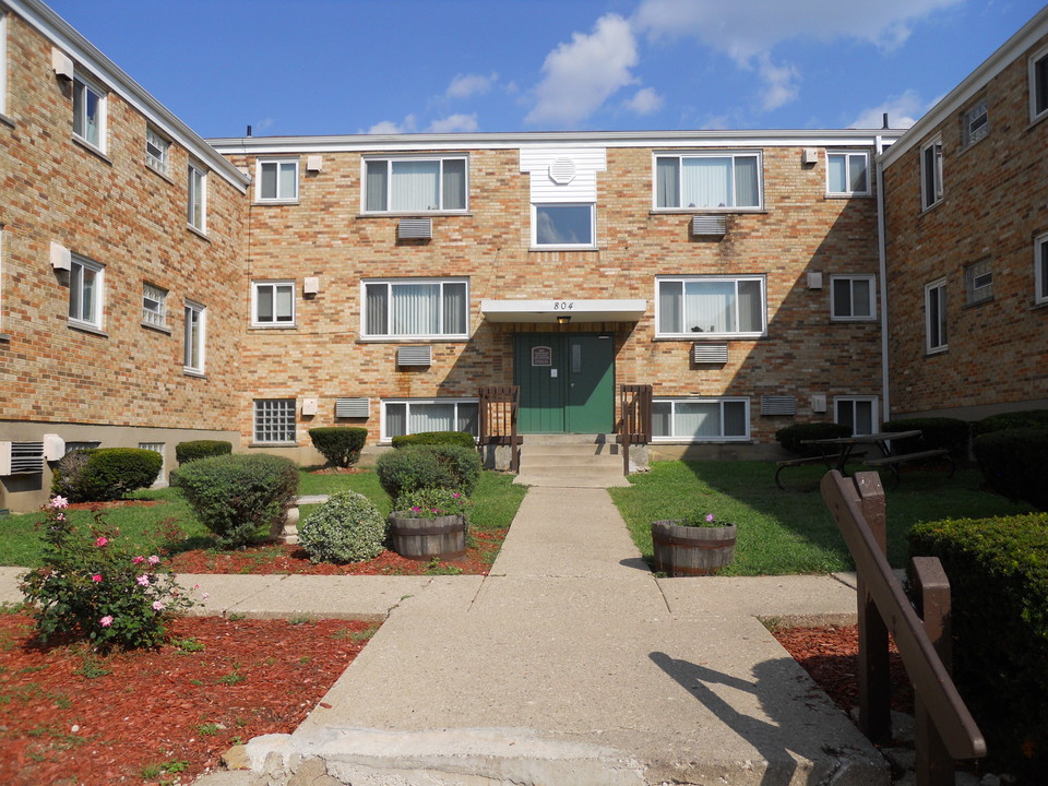 Renaissance Village in Cincinnati, OH - Foto de edificio