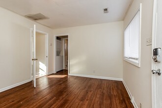 4212 Ivy Ave in Knoxville, TN - Building Photo - Building Photo