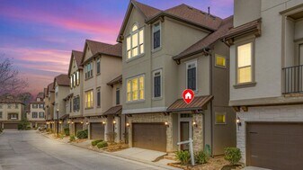 2857 King's Retreat Cir in Houston, TX - Building Photo
