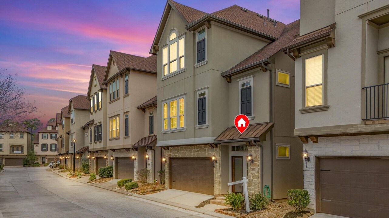 2857 King's Retreat Cir in Houston, TX - Building Photo