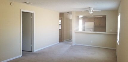 2877 Regency Dr in Melbourne, FL - Foto de edificio - Building Photo