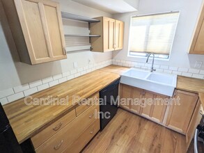10510 Sunland Blvd in Los Angeles, CA - Building Photo - Building Photo