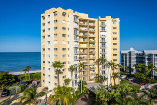 Beachmoor Condos in Naples, FL - Building Photo