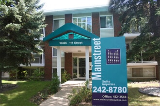 Dickens Apartments in Edmonton, AB - Building Photo - Building Photo