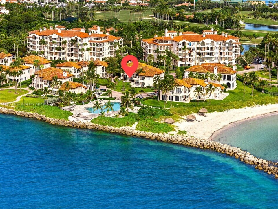 15713 Fisher Island Dr, Unit # 15713 in Miami Beach, FL - Building Photo