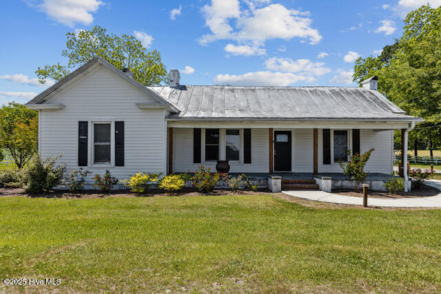 801 NC-33 in Chocowinity, NC - Building Photo