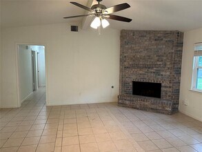 3 W Woodtimber Ct in The Woodlands, TX - Building Photo - Building Photo